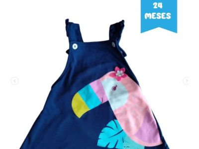 Conjunto azul con estampado de lorito