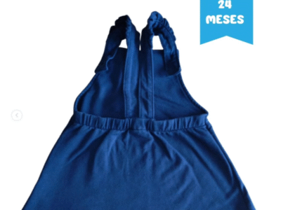 Conjunto azul con estampado de lorito