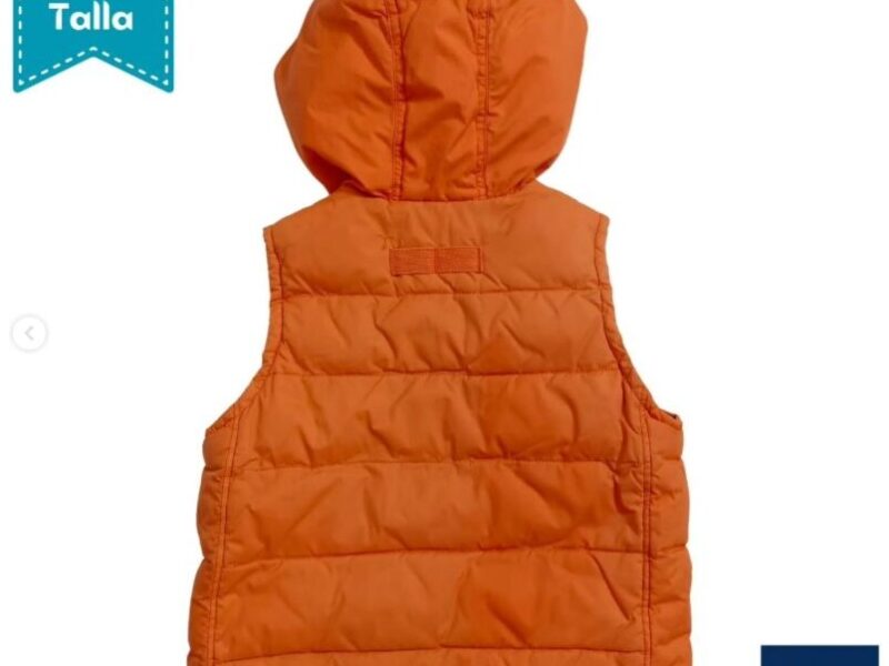 Chaleco impermeable naranja de Gap