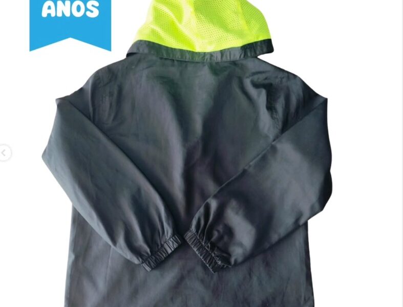 Chaqueta negra de Mango Kids