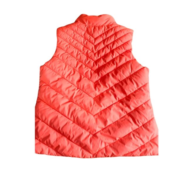 Chaleco color naranja marca GAP