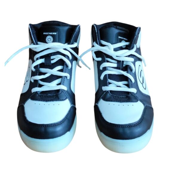 Tenis tipo botín Skechers talla 35