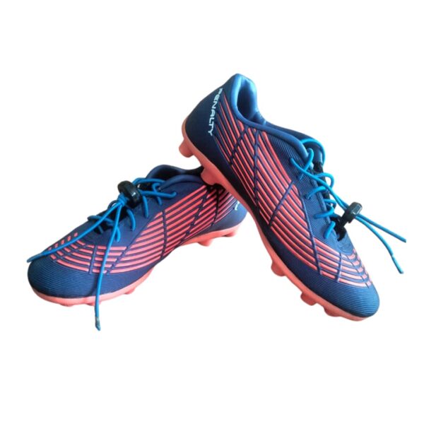 Guayos azules marca Penalty talla 32